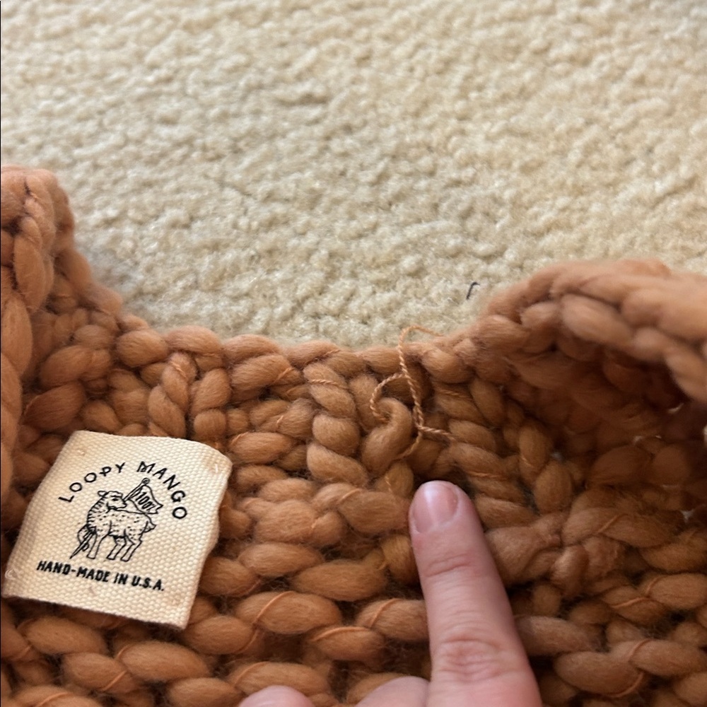 Loopy Mango Merino Wool Chunky Knit Sweater Vest Camel - Picture 5 of 6